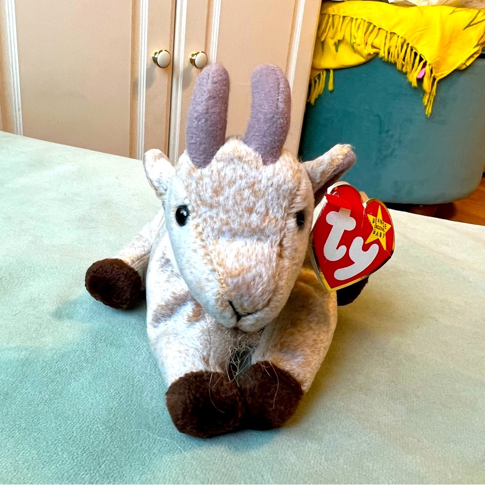 Goatee Ty Beanie Baby with rare tag errors 🐐